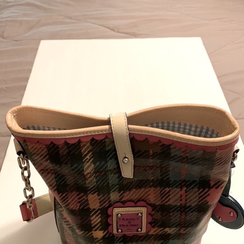 Dooney & Bourke Plaid Shoulder Bucket Chain Handbag - Picture 8 of 12